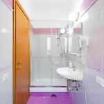 Booking روما